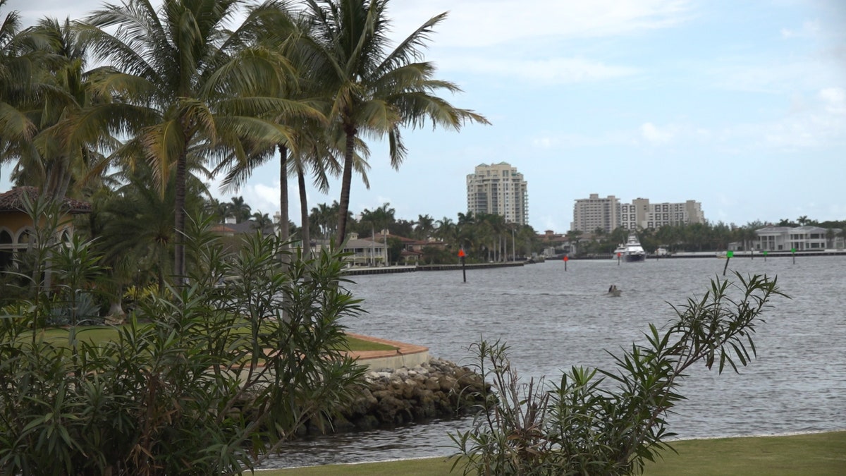 Florida waterfront mansions