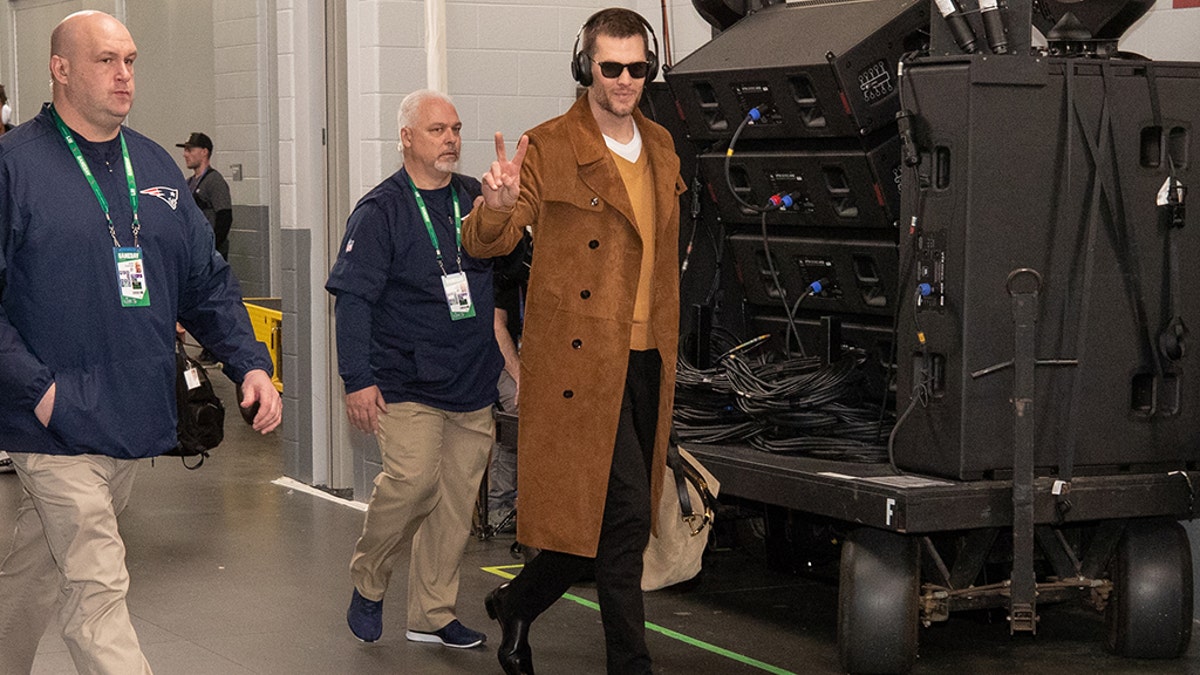 tom brady pre super bowl outfit