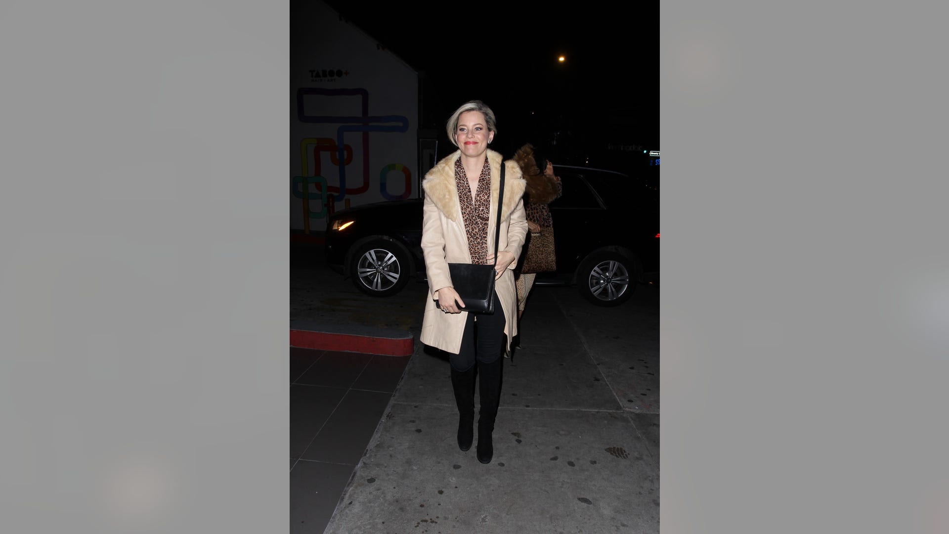 "Hunger Games" and "Pitch Perfect" star Elizabeth Banks was all smiles as she celebrated  her 45th birthday at soccer legend Alessandro Del Piero’s No. 10 Restaurant on Feb. 10, 2019 in Los Angeles, Calif.