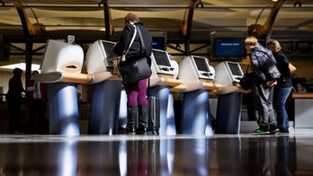 Atlanta airport sees delays after TSA agent tests positive for coronavirus: reports