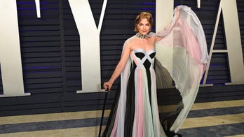 Selma Blair makes emotional first public appearance since multiple sclerosis diagnosis at Oscars after party