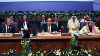 EU, Arab leaders vow to boost security, migration ties