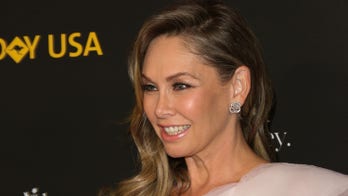 Kym Johnson-Herjavec flaunts post-baby body 9 months after giving birth to twins