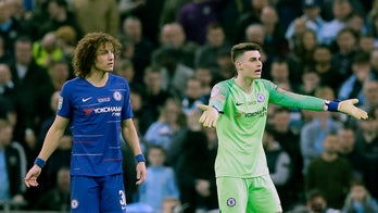 Chelsea goalkeeper Kepa refuses to leave pitch ahead of penalty shootout