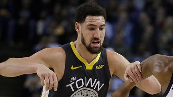 Golden State Warriors' Klay Thompson suffers gruesome finger injury during win