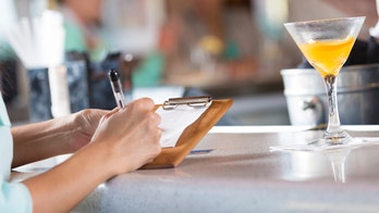 Mexican restaurant's bartender gets 'tip' on receipt: 'Build the f---ing wall'