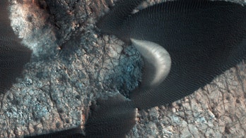 Mars 'barchan dunes' seen in amazing image from NASA