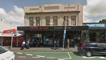 Restaurant slammed for 'revolting' Valentine's Day sign: 'That's so many levels of wrong'
