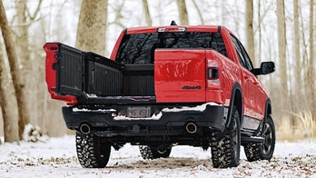 New Ram 1500 pickup tailgate does the splits