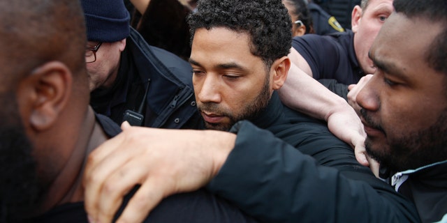"Empire" actor Jussie Smollett leaves Cook County jail following his release, Thursday, Feb. 21, 2019, in Chicago.