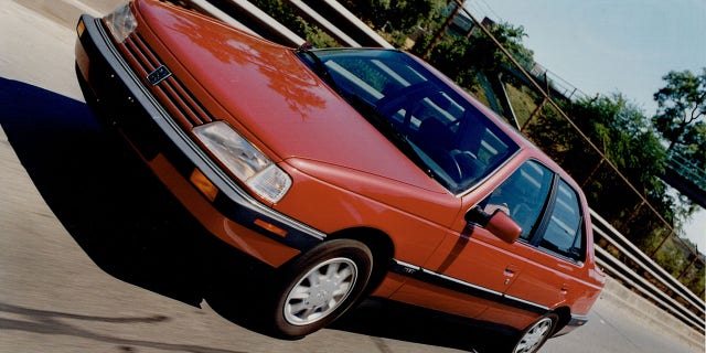 The 405 was the latest new model introduced by Peugeot in the United States.