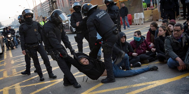 At least 11 highways in Catalonia were affected by the strike organized by small unions of pro-independence workers and students.