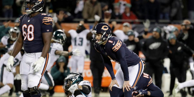Chicago Bears kicker Cody Parkey (1) reacts after missing a field goal in the closing minute of the team's NFL wild-card playoff loss to the Philadelphia Eagles in Chicago, Jan. 6, 2019. (Associated Press)