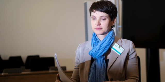 Former chairwomen of the German Alternative for Germany, AfD, party Frauke Petry arrives at the regional court in Dresden, Germany, Monday, Feb. 18, 2019. Petry appeared Monday before the court to defend herself against accusations she made false statements to parliament while under oath. (Monika Skolimowska/dpa-Zentralbild Pool/dpa via AP, pool)