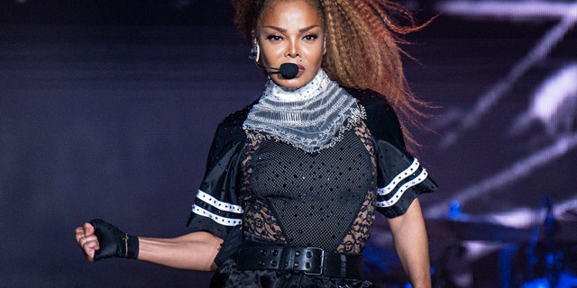 Janet Jackson fans accused the singer of lip-synching at a concert in Australia. 