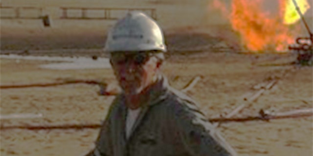 President Trump on Monday announced that Danny Burch, an American oil worker who was held hostage for more than a year in Yemen, has been freed.<br data-cke-eol="1">
(LinkedIn).
