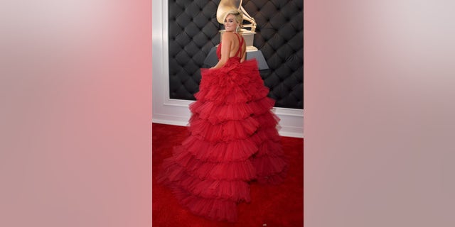 Bebe Rexha Flaunts Her Curves At Grammys Red Carpet After Designers Refused To Dress Her For Being Too Big Fox News