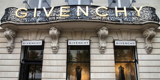 High fashion french label Givenchy isn’t getting high praise for its Teint Couture foundation line.