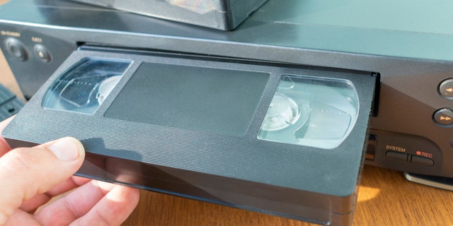 An 86-year-old eBay shopper wrote a heartwarming letter to the seller who sent him a VHS player, thanking the seller helping bring back memories of his younger days.