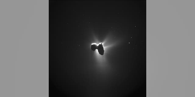 Rosetta made this image of the comet as it approached
