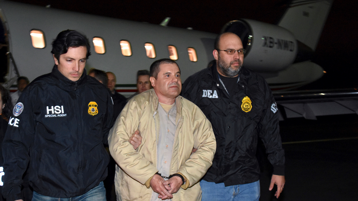 New video of the raid that captured 'El Chapo'