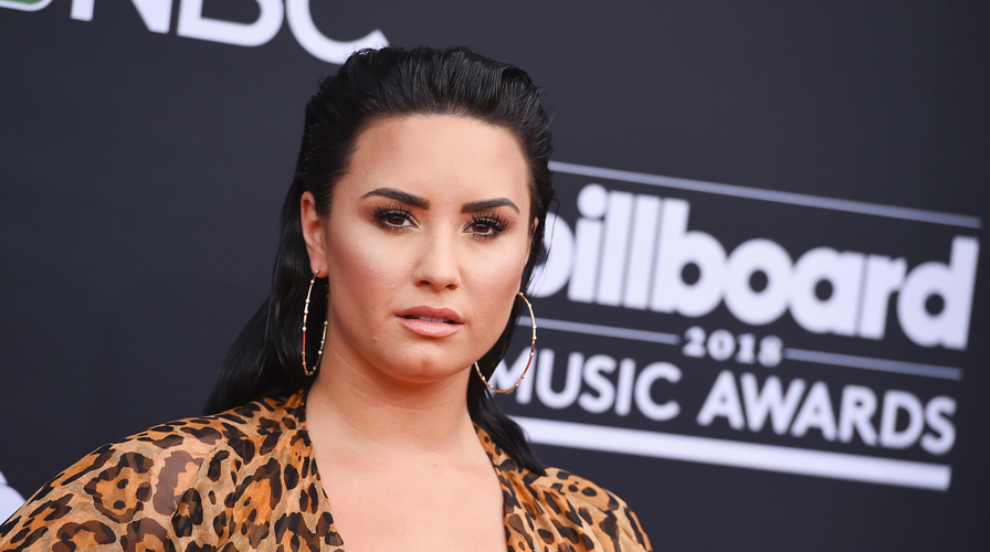 Demi Lovato issues apology amid backlash for taking trip to Israel