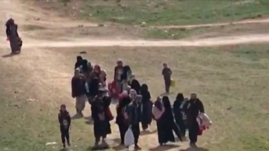 Hundreds flee US-backed Syria battle for last ISIS holdout
