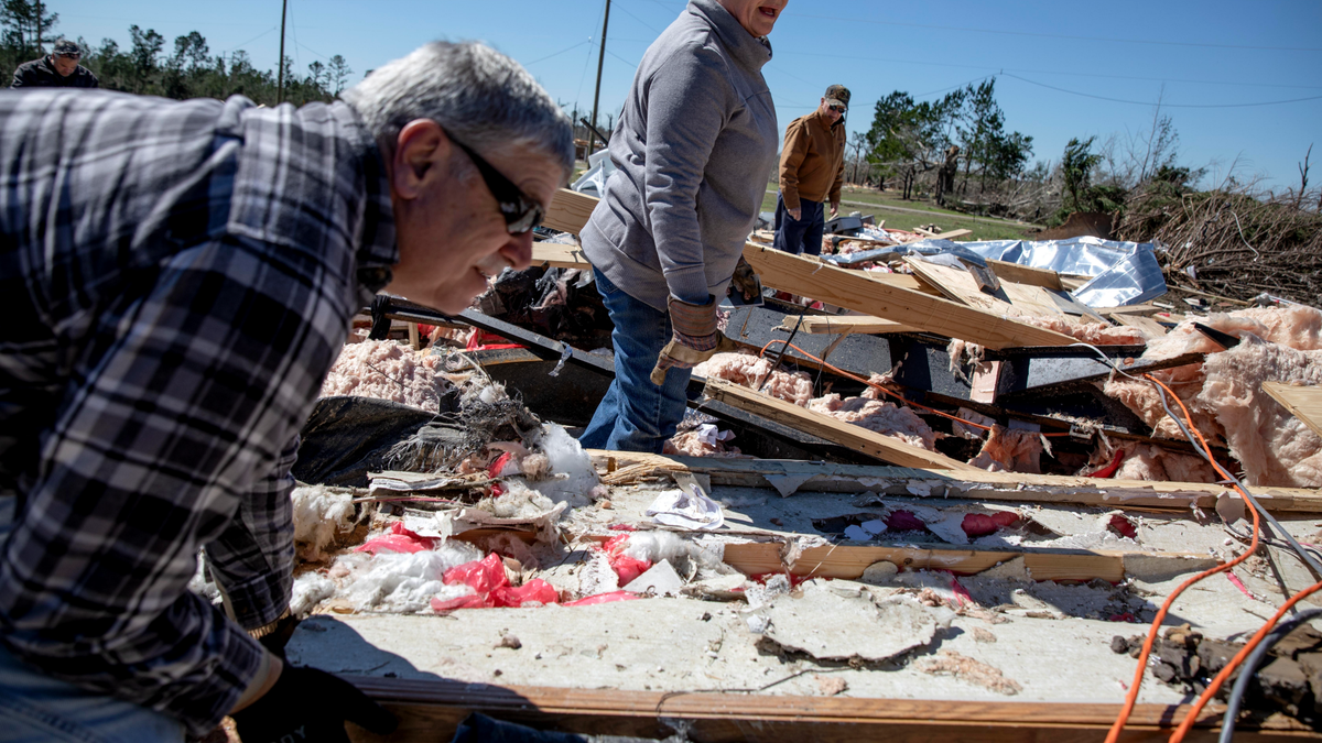 Too late: Leaders planned shelter before killer twister hit | Fox News