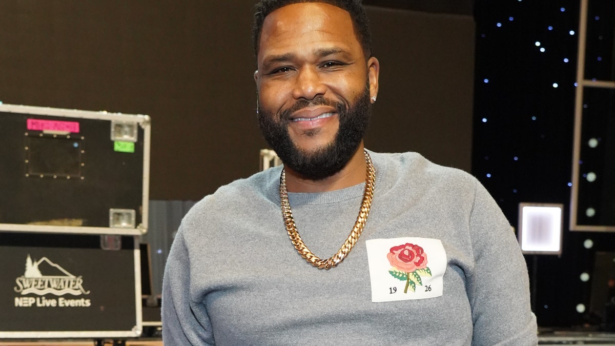Anthony Anderson attends the 50th NAACP Image Awards Preview Day at Dolby Theatre where he talked about nominee Jussie Smollett.
