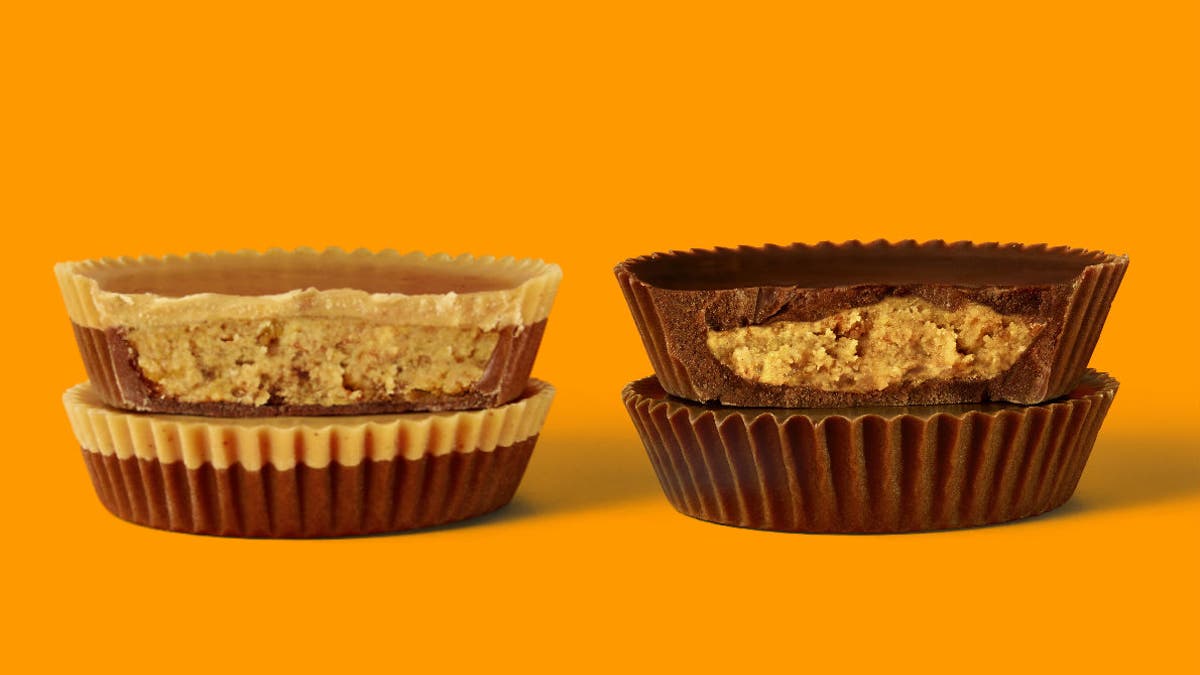 Reese’s Lovers Cups will be available to the public in regular and king-size starting mid-April 2019.<br>