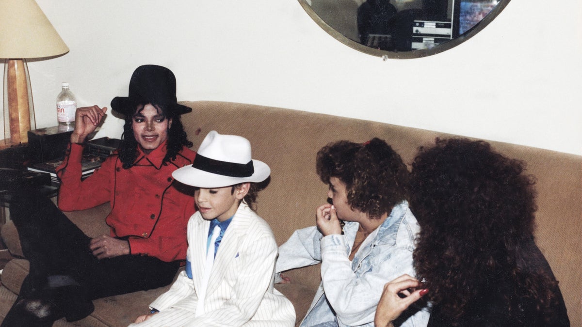 Michael Jackson, Wade Robson, Chantal Robson, Joy Robson (1990)