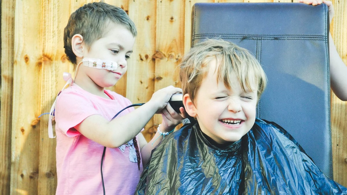 Lulu shaved off her best friend Oisín's hair after he asked how he could help fundraise for her treatment. 