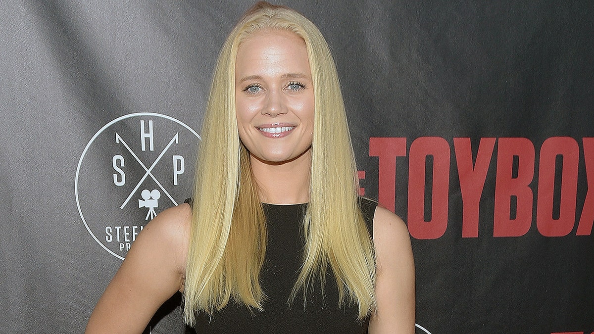 NORTH HOLLYWOOD, CA - SEPTEMBER 14:  Carly Schroeder attends the premiere of 