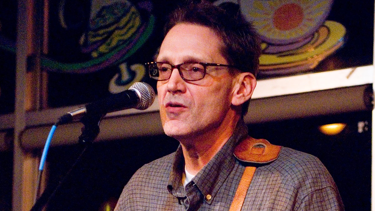 UNITED STATES - NOVEMBER 17:  Photo of John KILZER; performing at Otherland's Coffee House, Memphis  (Photo by Ebet Roberts/Redferns)