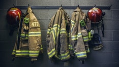 Firefighter reads to girl who just survived car crash: 'Sweetest thing ever!'