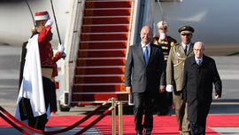 Arab leaders meet in Tunisia with eye on Trump's Golan move