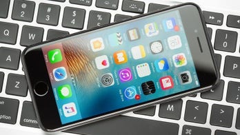 Two Oregon college students accused of swindling Apple out of $900G in iPhones