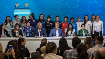 Argentina announces professionalization of women's soccer