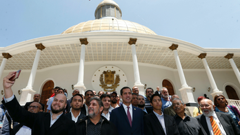 Colombia: 1,000 Venezuelan forces crossed border since Feb.