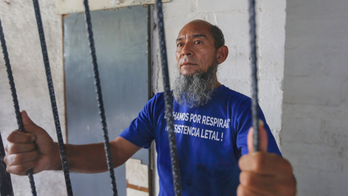 Nicaragua 'marathon man' protester defiant from house arrest