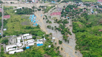 Death toll from Indonesia floods, mudslides rises to 89