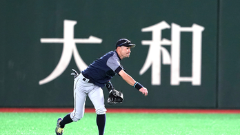 Opening day intrigue: Ichiro keeps 'em guessing about future