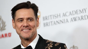 Jim Carrey mocks Trump supporters, compares POTUS to cult leader Jim Jones in scathing new painting