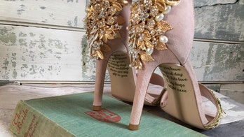 Bride finds secret message from her late mother on wedding heels