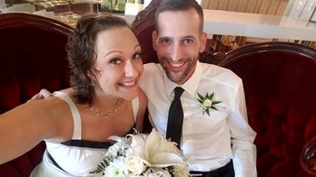 Couple diagnosed with cancer within months of each other renewed vows twice during treatment