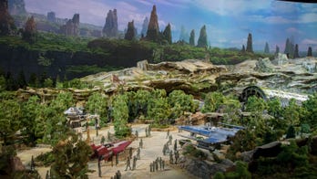 Disneyland is limiting Star Wars: Galaxy's Edge visitors to four-hour windows