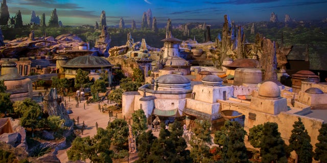 Guests can become part of the story as they sample galactic food and beverages, explore an intriguing collection of merchant shops and take the controls of the most famous ship in the galaxy aboard Millennium Falcon: Smugglers Run.