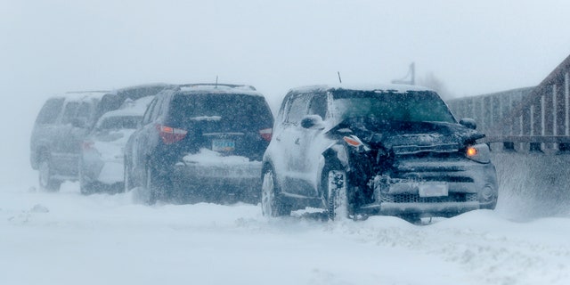 'Bomb cyclone' for the 'history books' barrels down Midwest plains, 1 ...