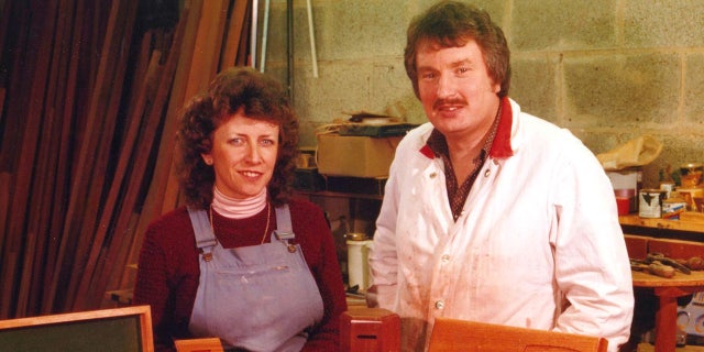 The pair first met in 1976 at playgroup for their kids, Metro reports.