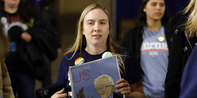 Supporters arrive for Sen. Bernie Sanders 2020 presidential campaign event at Navy Pier in Chicago, March 3, 2019. (AP Photo/Nam Y. Huh)